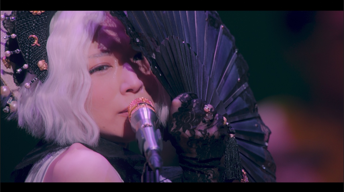 椎名林檎 – 「少女ロボット」 from 党大会令和巡回