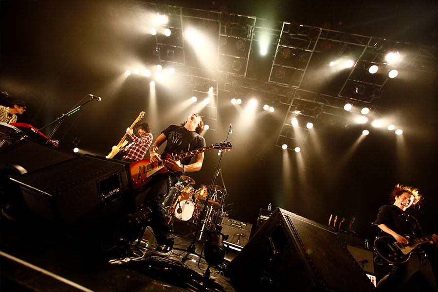 Ghost In The Rain Tour 2009