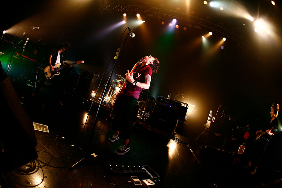 Trash We’d Love Tour 2009