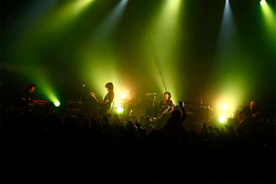 Trash We’d Love Tour 2009