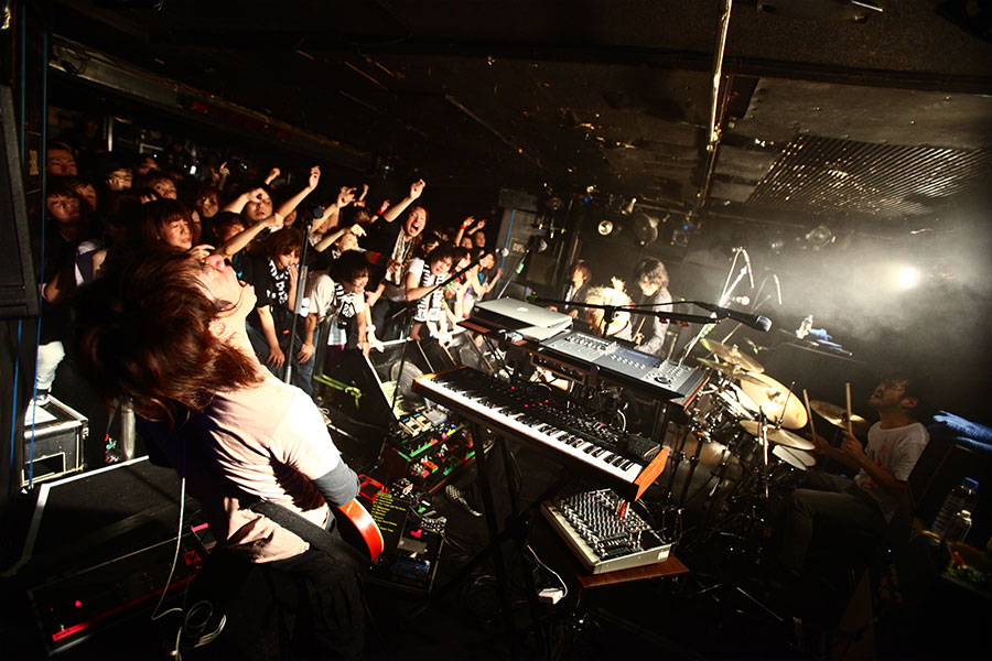 A World Of Pandemonium Tour 2011-2012